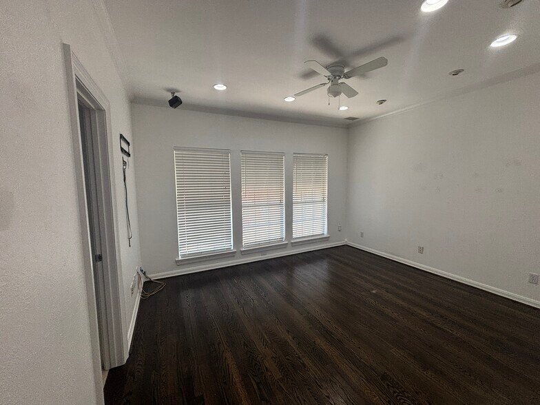 Building Photo - 3412 McFarlin Blvd