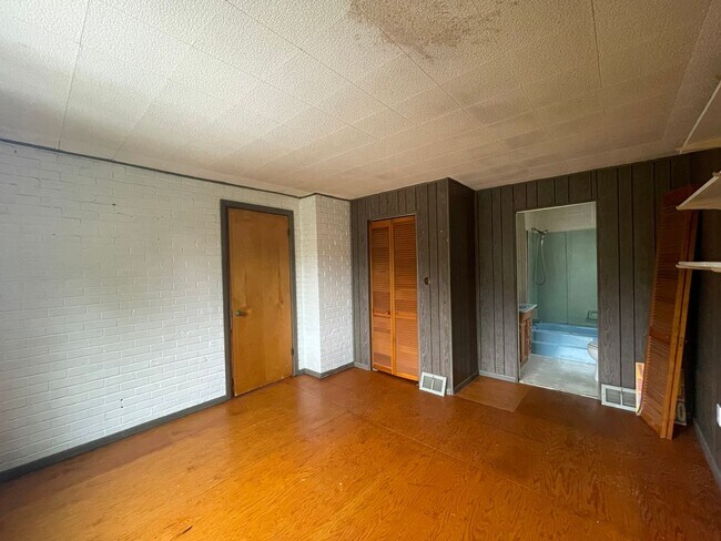 Building Photo - COMING SOON! This is a Lease-to-Own – Not ...