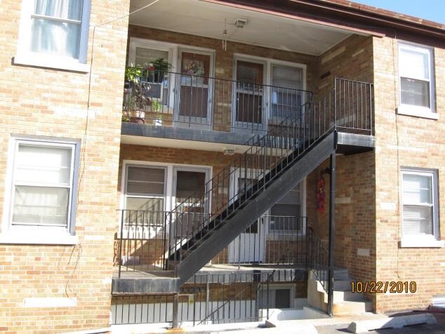 Rear stairwell of 214 - 214-218 S Myrtle Ave