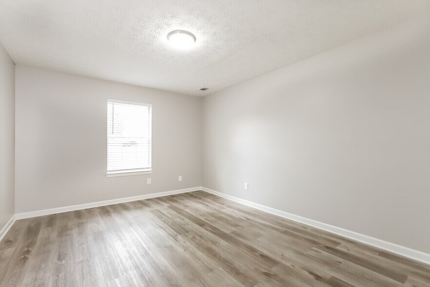 Building Photo - 3208 Bradford Pear Dr