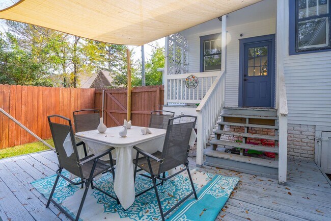 Building Photo - Updated Heights Home with 3 Bedrooms