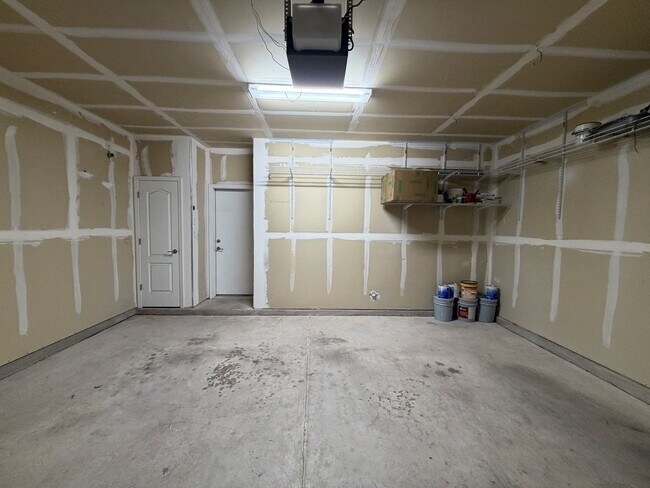 Building Photo - 4 Bedroom + Office Home Available Near Loma Colorado Blvd NE & Broadmoor Blvd NE in Rio Rancho!