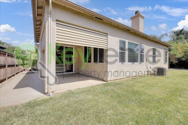 Building Photo - 9448 Syrah Ct