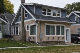 Building Photo - 3 Bedroom, 1.5 Bath House for Rent