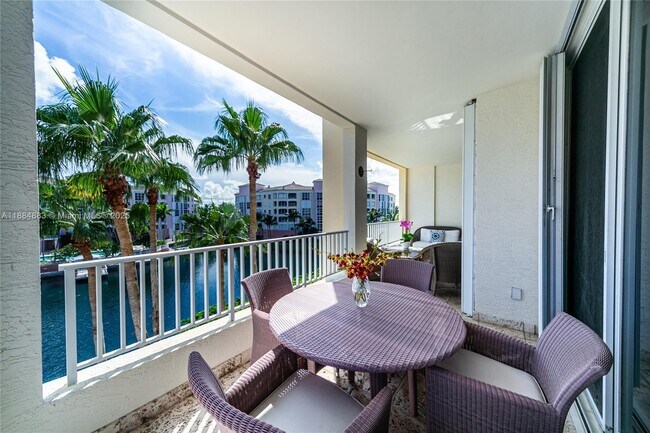 Building Photo - 707 Crandon Blvd