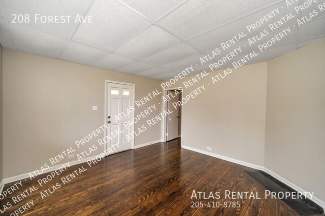 Building Photo - 208 Forest Ave