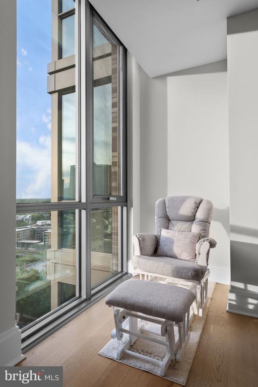 Building Photo - 7887 Jones Branch Dr