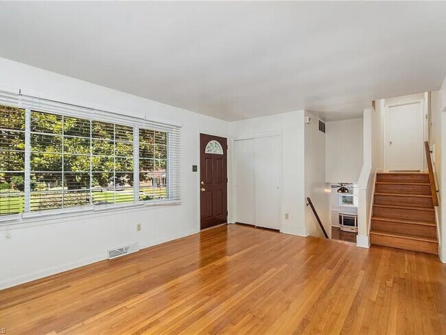 Building Photo - Earn Wealth While Leasing - Like a Homeowner - Lease to Own