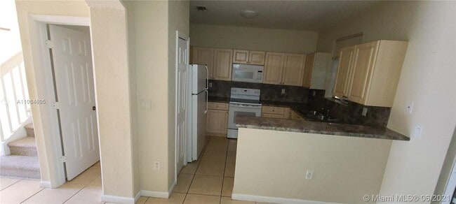 Building Photo - 1475 SE 24th Ct