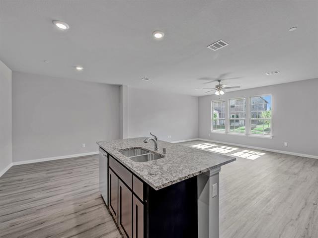 Building Photo - 3112 Solana Cir