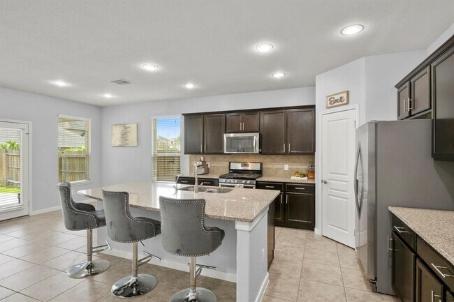 Building Photo - 19911 Mulberry Pine Ln