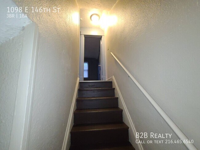 Building Photo - 1098 E 146th St