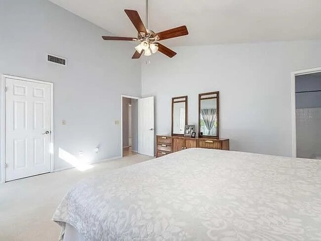 Building Photo - 178 N Magnolia Ave