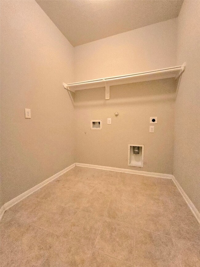 Building Photo - 18319 Tuscana Shores Dr