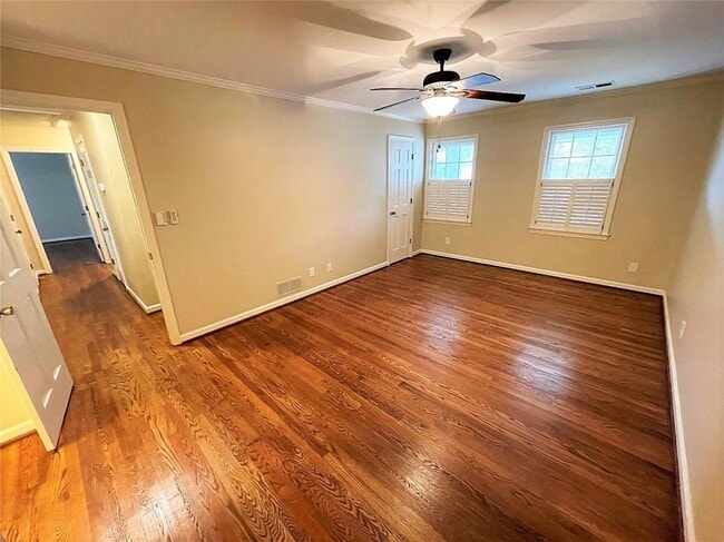Building Photo - 1150 Falstaff Dr
