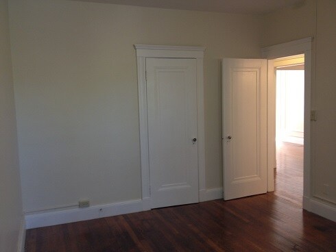 Building Photo - 205 Winthrop Rd
