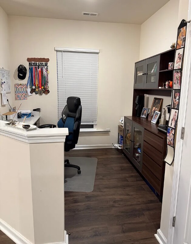 Building Photo - 321 Brk Pne Trl