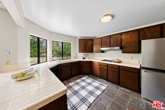 Building Photo - 780 Carriage Cir