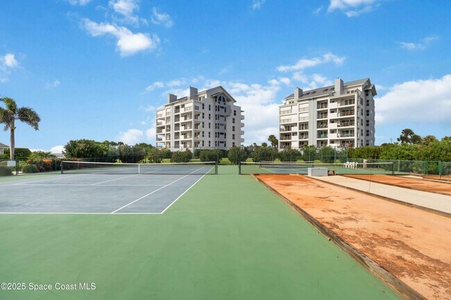 Building Photo - 215 Ballyshannon St