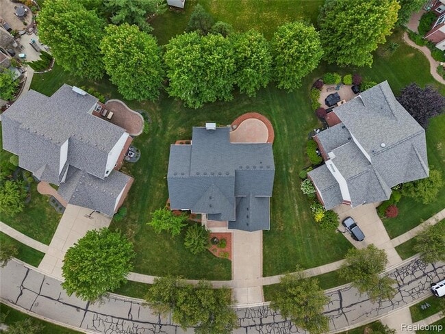 Building Photo - 50353 Livingston Dr