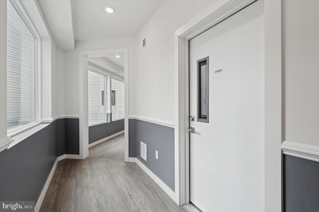 Building Photo - 1617 Ridge Ave