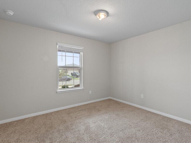 Building Photo - 117 Stellamar Dr