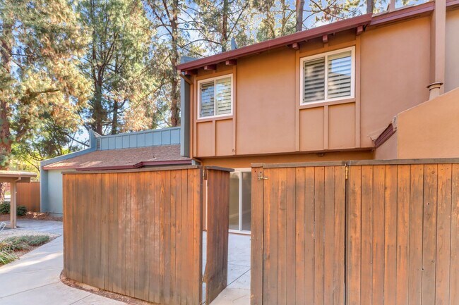 Building Photo - North Davis Condo-Available