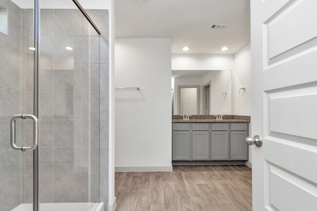 Building Photo - 10626 Watershed Dr