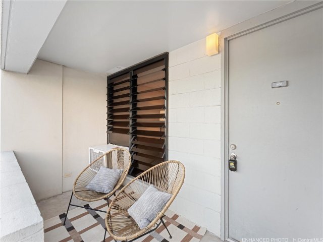 Building Photo - 1541 Dominis St