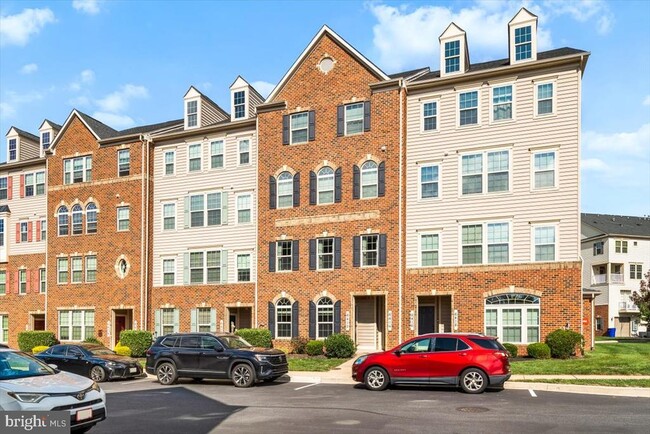 Building Photo - 6412 Walcott Ln