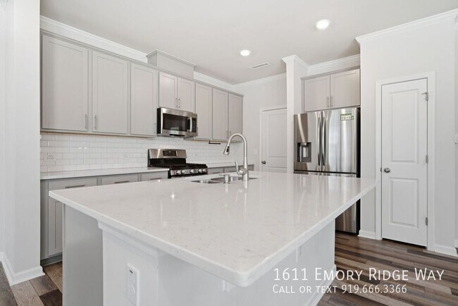 Building Photo - 1611 Emory Ridge Way