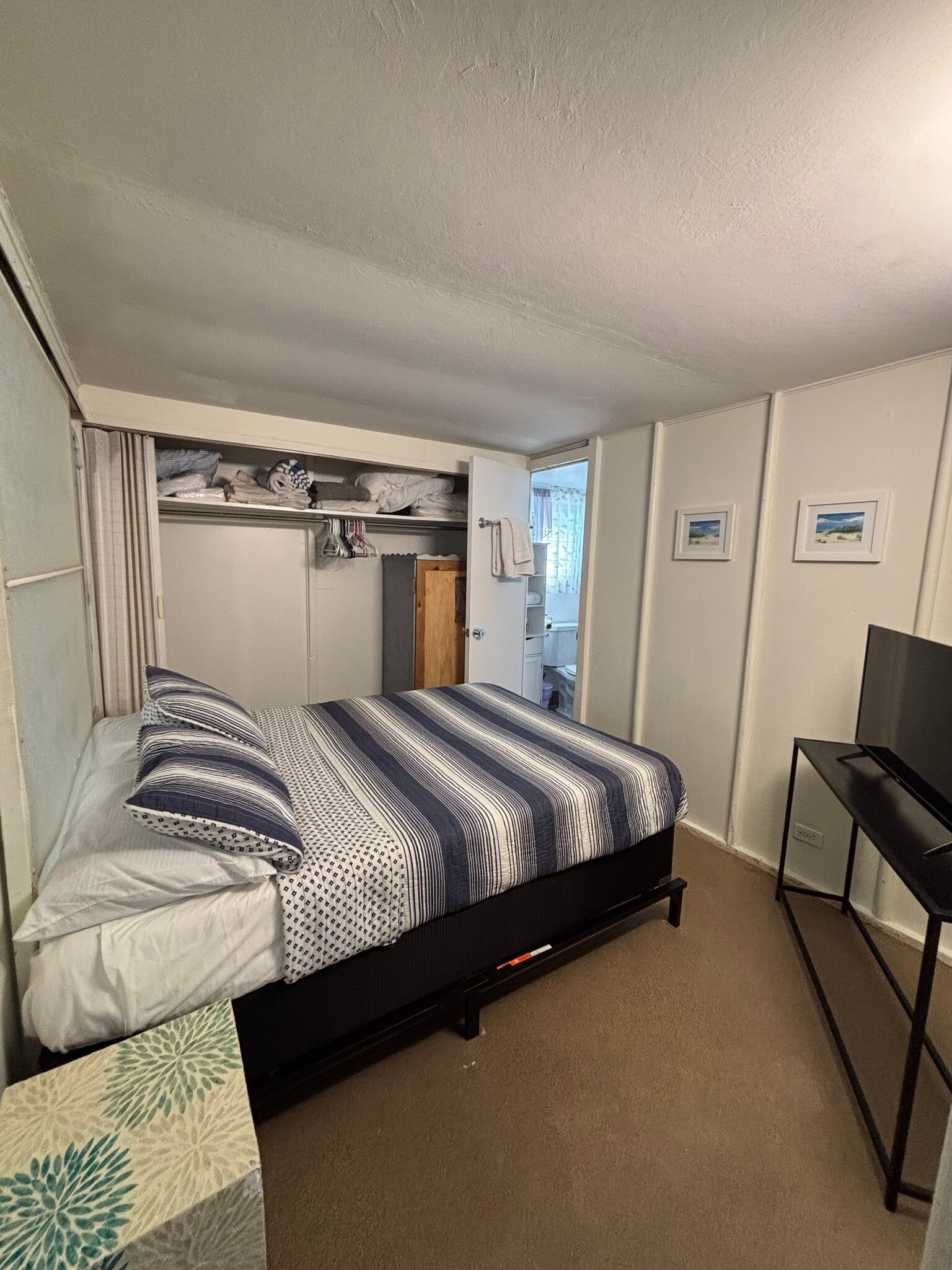 Building Photo - 2 Bed/1 Bath