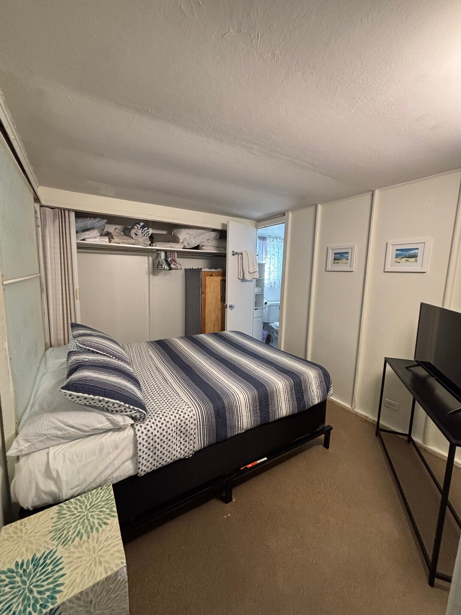 Building Photo - 2 Bed/1 Bath