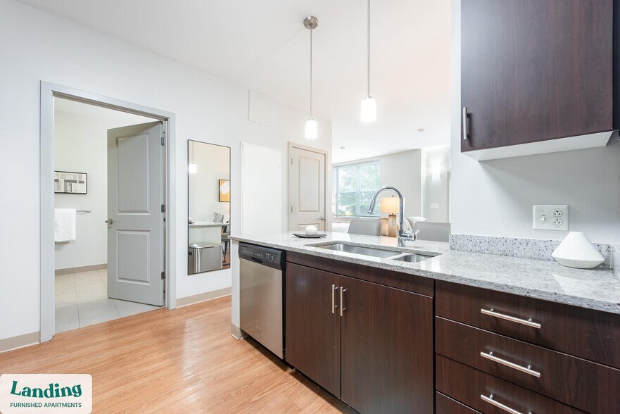 Building Photo - 1111 Stratford Ave