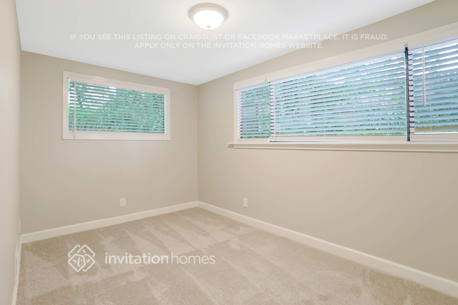 Building Photo - 1136 Woodleigh Rd SW