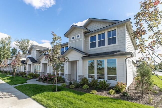 Primary Photo - Roe Street Townhomes