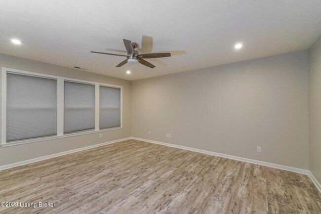 Building Photo - 706 New Christman Ln
