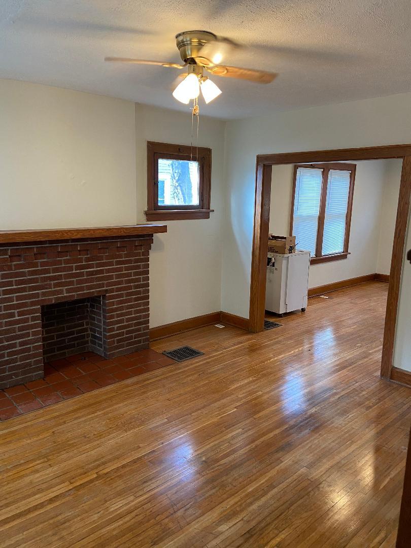 Building Photo - 472 E Maynard Ave