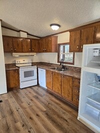 Building Photo - 8860 Teague Rd