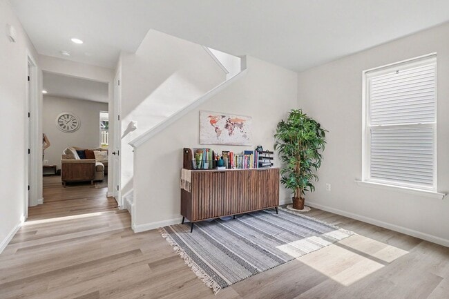 Building Photo - Beautiful Home in Pendleton!