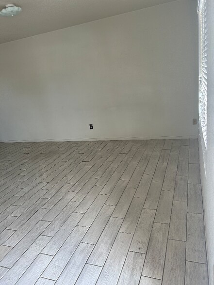 Building Photo - 220 N Jones St