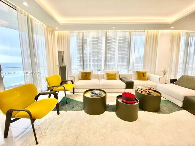 Building Photo - 16901 Collins Ave