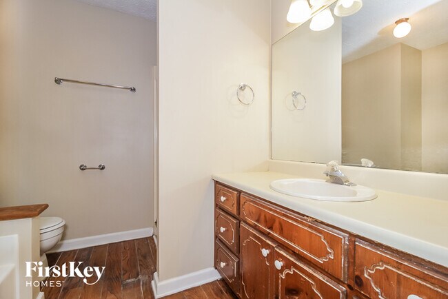 Building Photo - 4053 Evelyn Dr