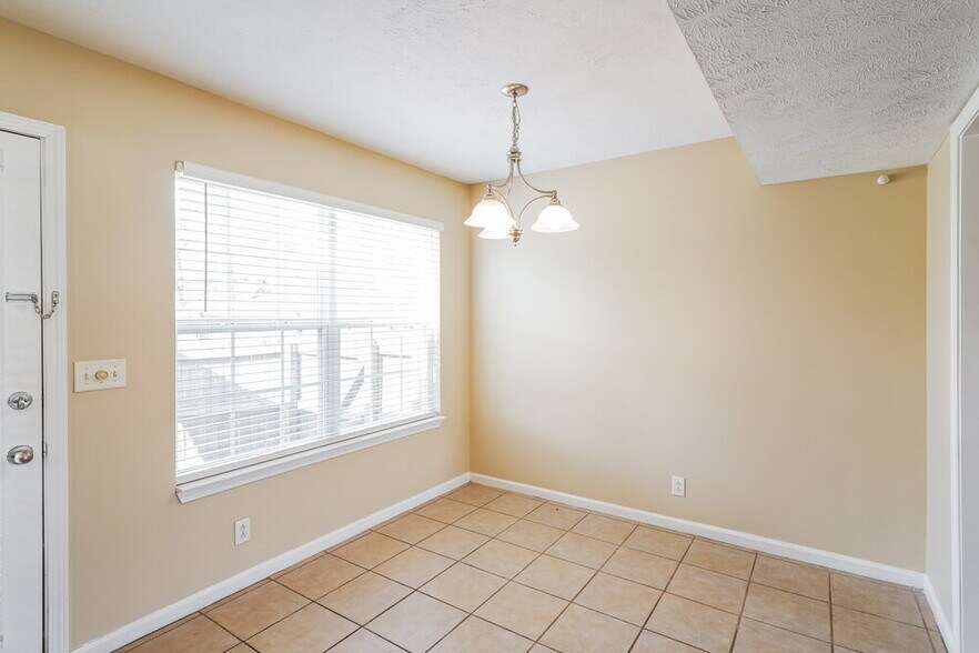 Building Photo - 1423 Pagosa Ct