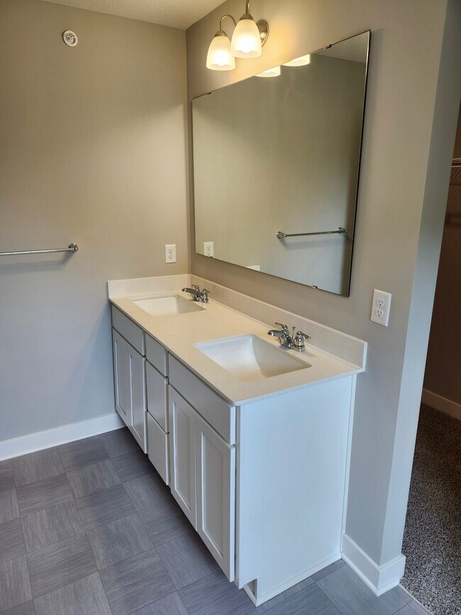 Building Photo - 11128 Balsam Pointe Trl