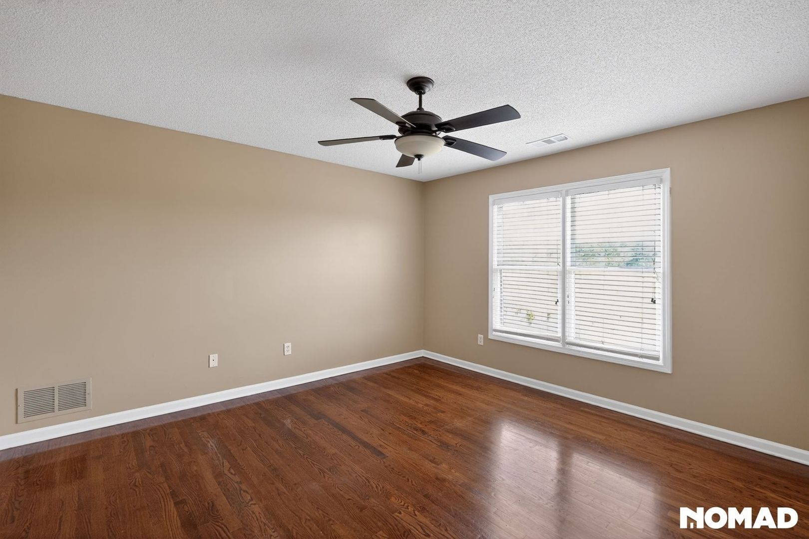 Building Photo - 4886 Fox Springs Dr