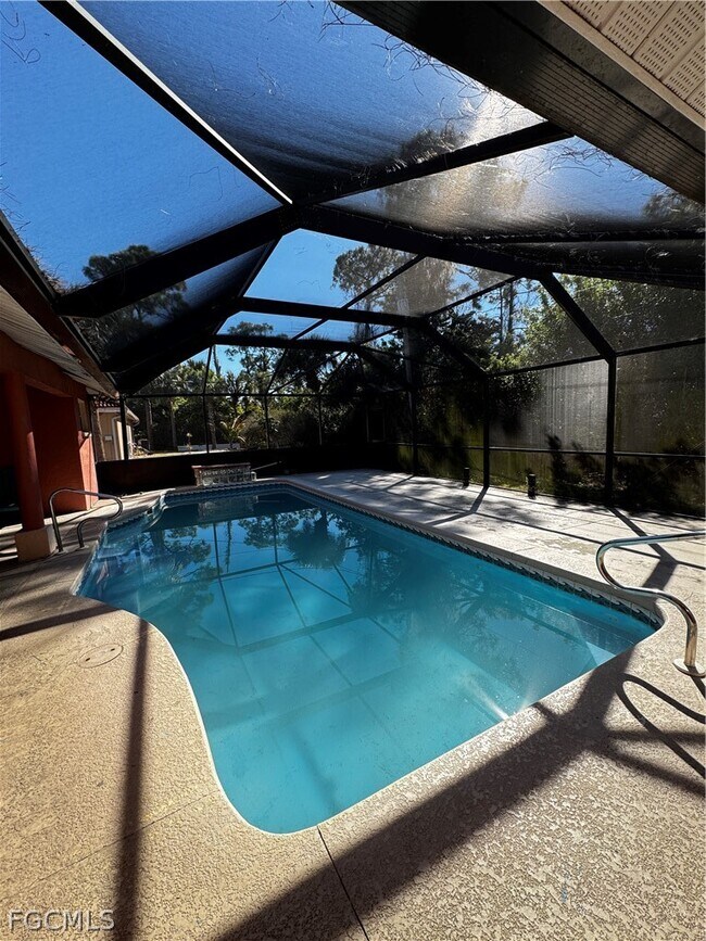 Building Photo - 4613 Lee Blvd