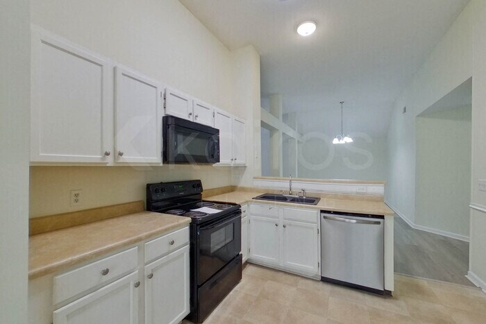 Building Photo - 324 Risdon Way