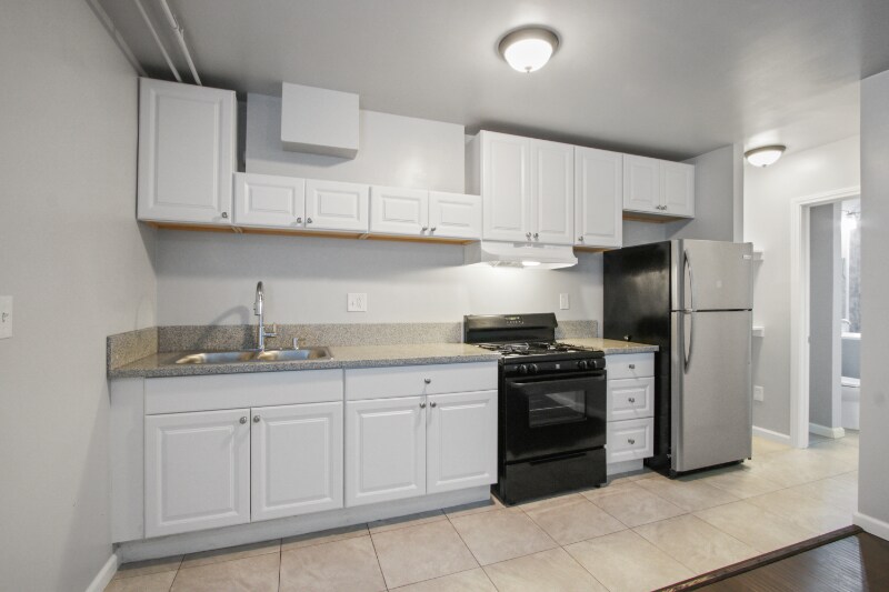 Building Photo - 5945 Gaviota Ave