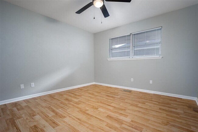 Building Photo - 2321 NW 48th St
